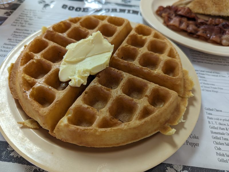 Lonnie's Down Home Restaurant food